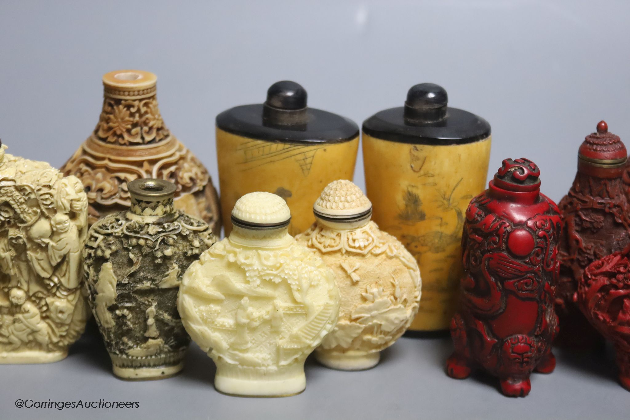 Mixed composition Chinese snuff bottles